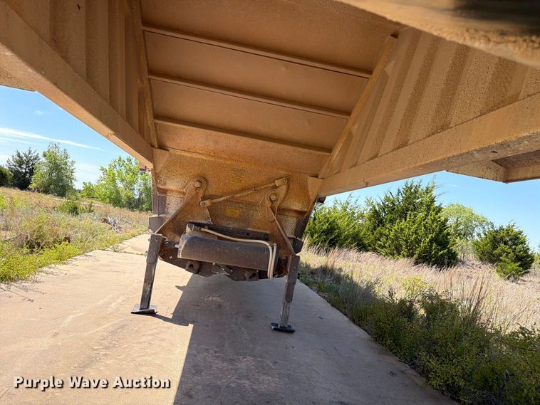 image for item EX0014 2013 Construction Trailer Specialists BDT-40 bottom dump trailer