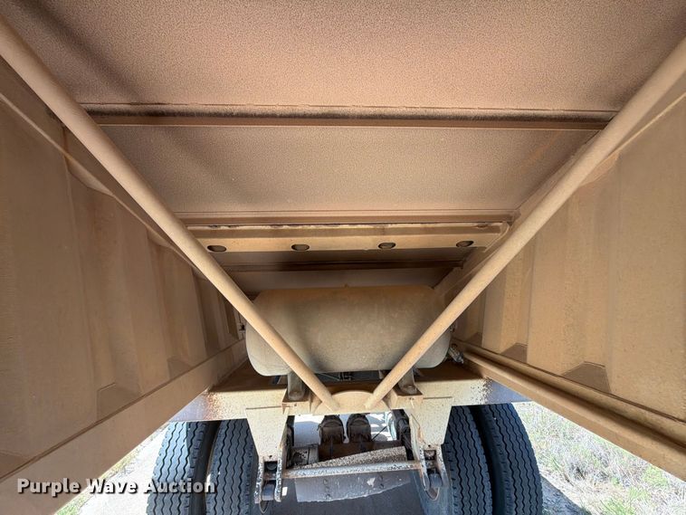 image for item EX0014 2013 Construction Trailer Specialists BDT-40 bottom dump trailer