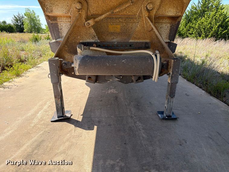 image for item EX0014 2013 Construction Trailer Specialists BDT-40 bottom dump trailer