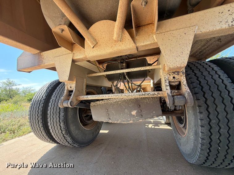 image for item EX0014 2013 Construction Trailer Specialists BDT-40 bottom dump trailer