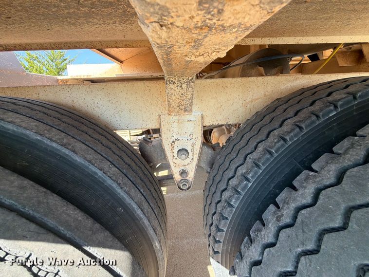 image for item EX0014 2013 Construction Trailer Specialists BDT-40 bottom dump trailer