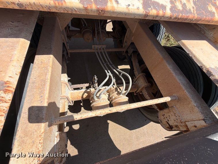 image for item EX0014 2013 Construction Trailer Specialists BDT-40 bottom dump trailer