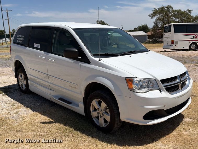 image for item EX0016 2015 Dodge Grand Caravan van