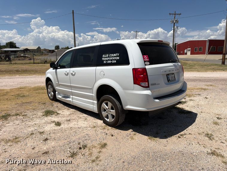 image for item EX0016 2015 Dodge Grand Caravan van