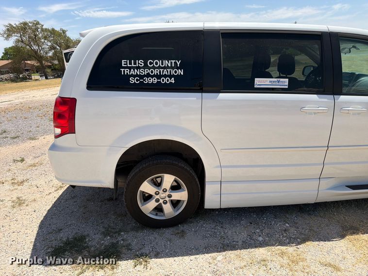 image for item EX0016 2015 Dodge Grand Caravan van
