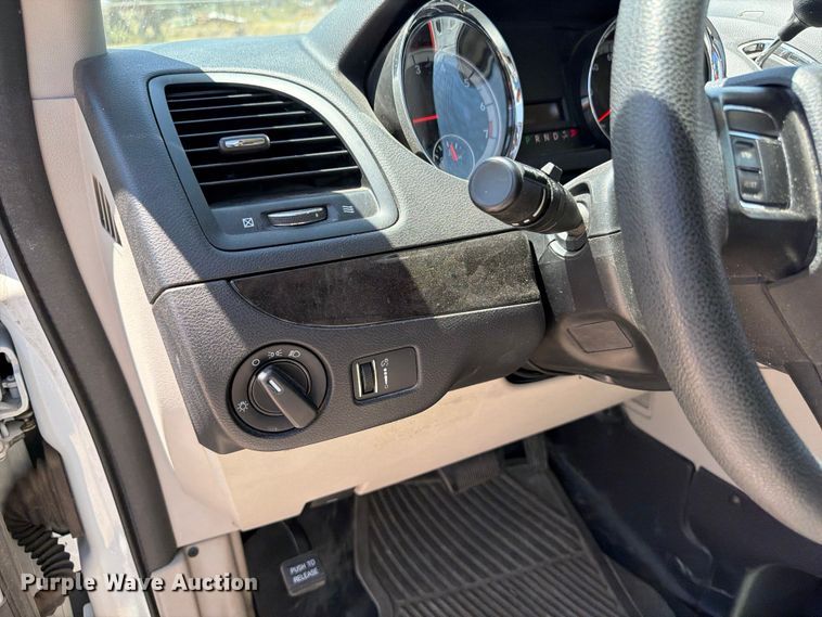 image for item EX0016 2015 Dodge Grand Caravan van