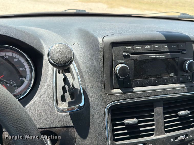 image for item EX0016 2015 Dodge Grand Caravan van