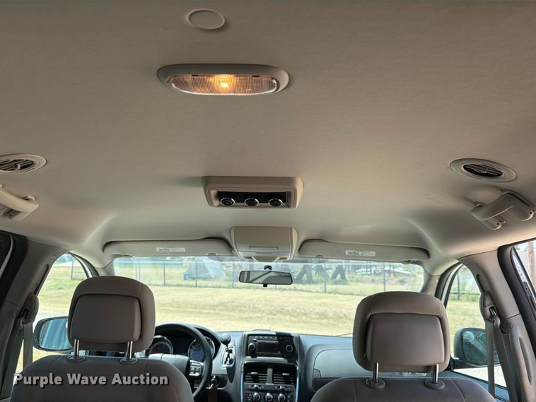 image for item EX0016 2015 Dodge Grand Caravan van
