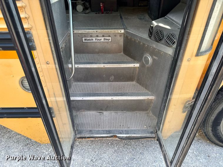 image for item EX2174 2007 Blue Bird Vision school bus