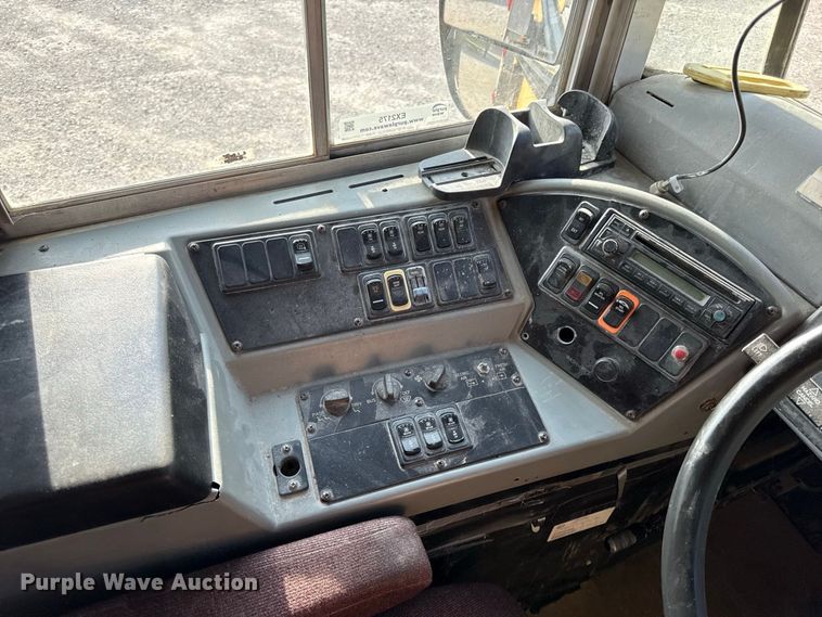 image for item EX2175 2006 Blue Bird Vision school bus