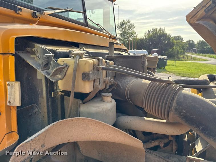 image for item EX2175 2006 Blue Bird Vision school bus
