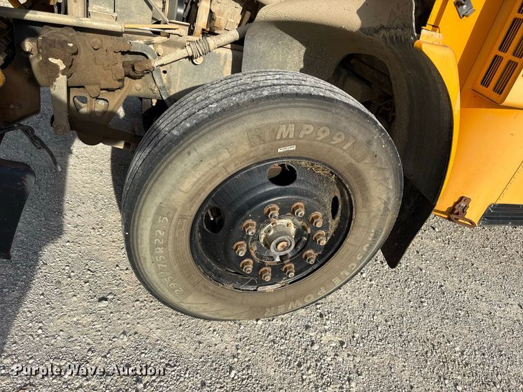 image for item EX2175 2006 Blue Bird Vision school bus