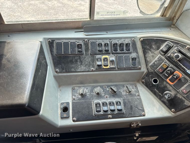 image for item EX2176 2007 Blue Bird Vision school bus