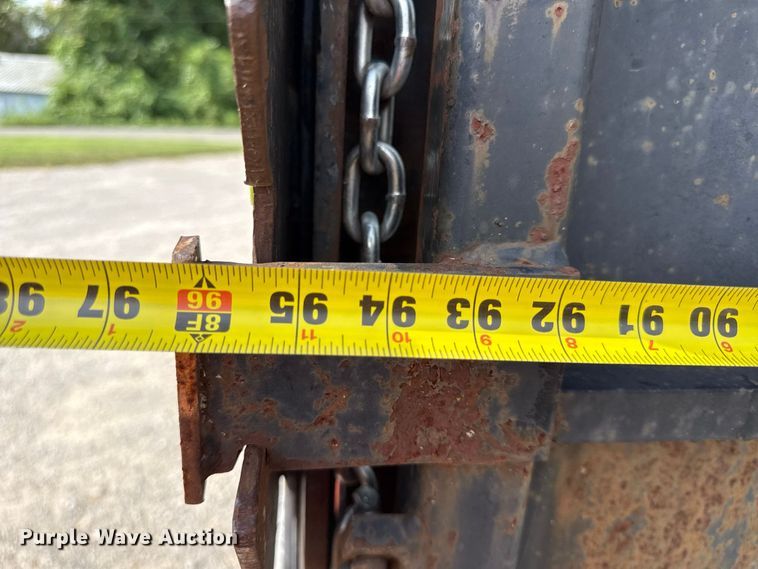 image for item EX2177 1999 Ford F350 box truck
