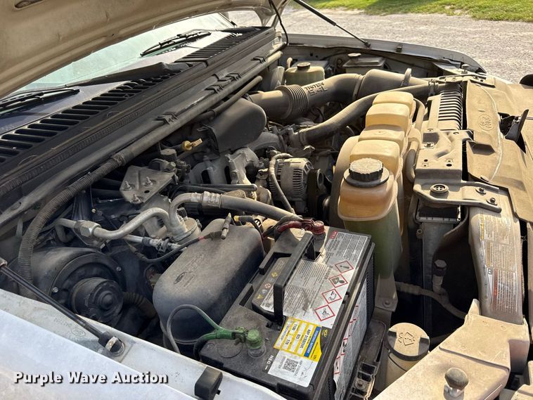 image for item EX2177 1999 Ford F350 box truck