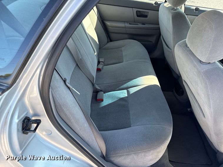 image for item EX2191 2005 Ford Taurus SE 