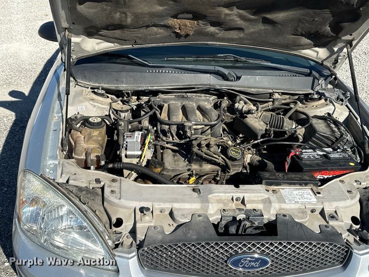 image for item EX2191 2005 Ford Taurus SE 