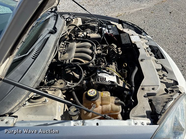 image for item EX2191 2005 Ford Taurus SE 
