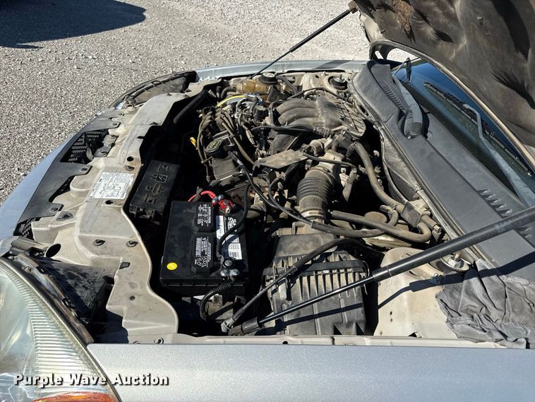 image for item EX2191 2005 Ford Taurus SE 
