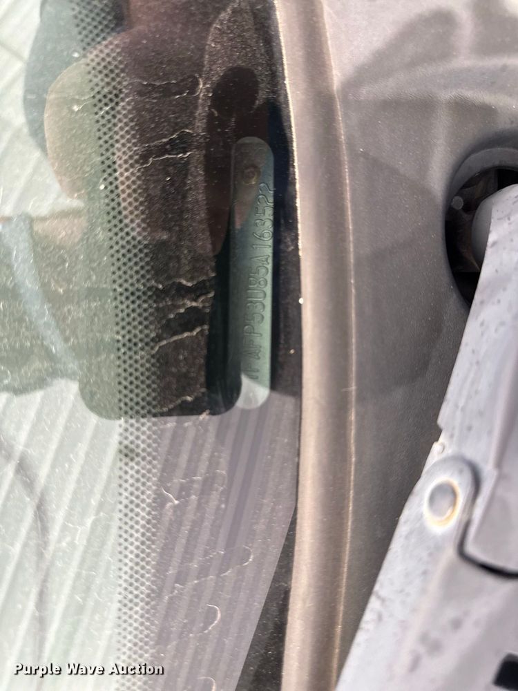image for item EX2191 2005 Ford Taurus SE 