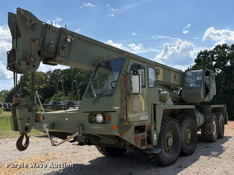 1989 Harnischfeger HSHMC-25 crane