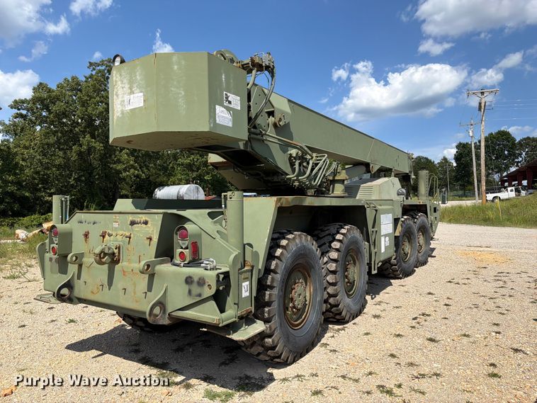 image for item EX2595 1989 Harnischfeger HSHMC-25 crane