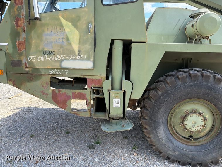 image for item EX2595 1989 Harnischfeger HSHMC-25 crane