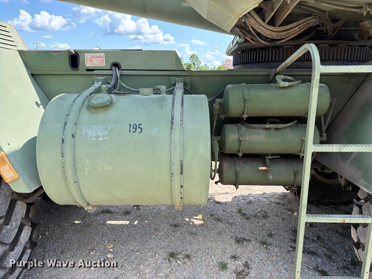 image for item EX2595 1989 Harnischfeger HSHMC-25 crane