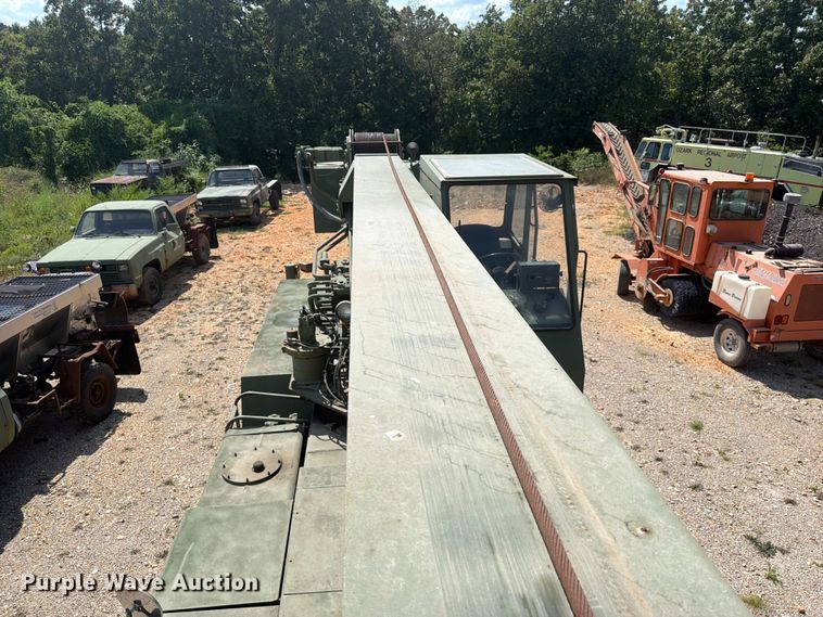 image for item EX2595 1989 Harnischfeger HSHMC-25 crane