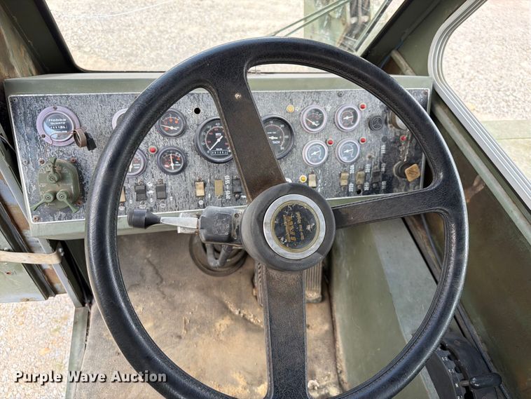 image for item EX2595 1989 Harnischfeger HSHMC-25 crane