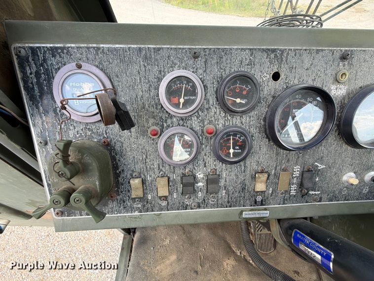 image for item EX2595 1989 Harnischfeger HSHMC-25 crane