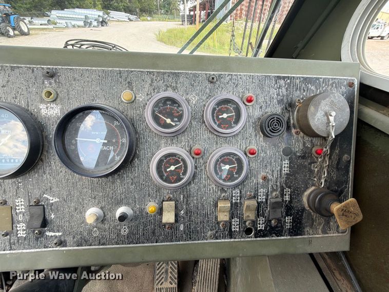 image for item EX2595 1989 Harnischfeger HSHMC-25 crane