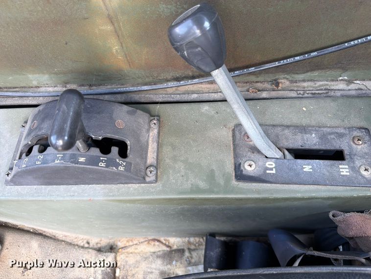 image for item EX2595 1989 Harnischfeger HSHMC-25 crane