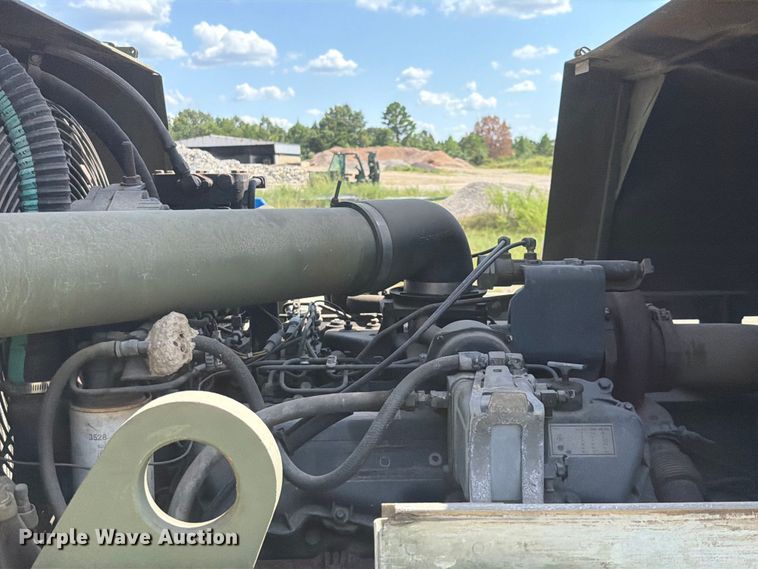 image for item EX2595 1989 Harnischfeger HSHMC-25 crane