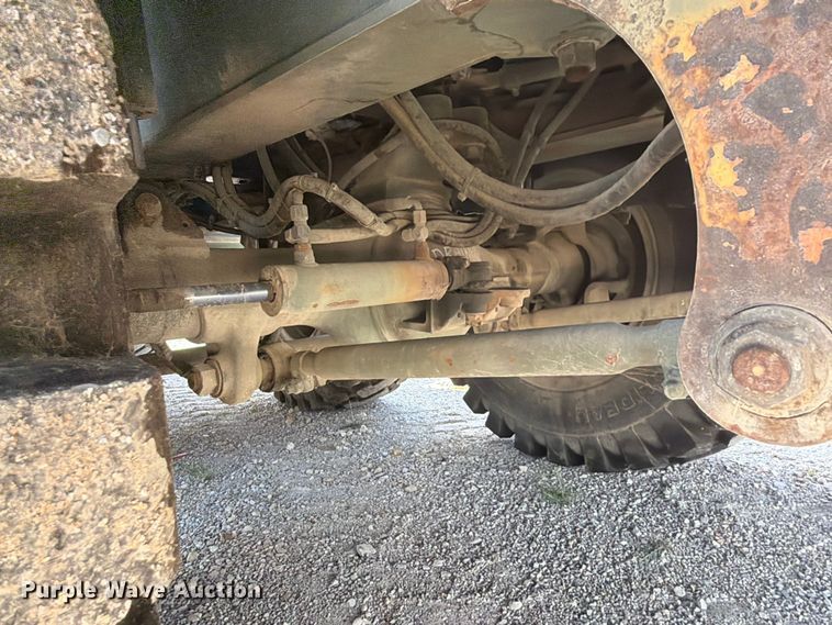 image for item EX2595 1989 Harnischfeger HSHMC-25 crane