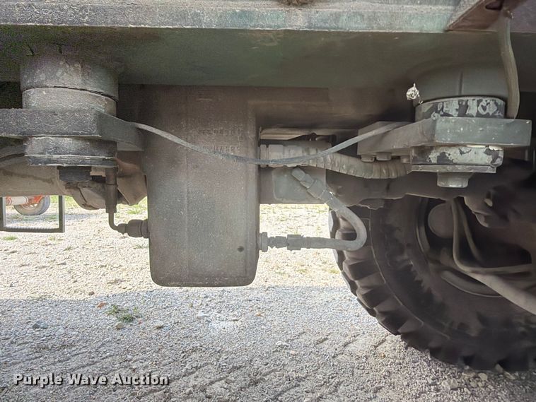 image for item EX2595 1989 Harnischfeger HSHMC-25 crane