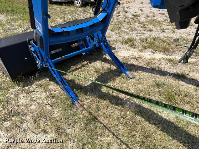 image for item EX2599 2012 New Holland 726018046 loader