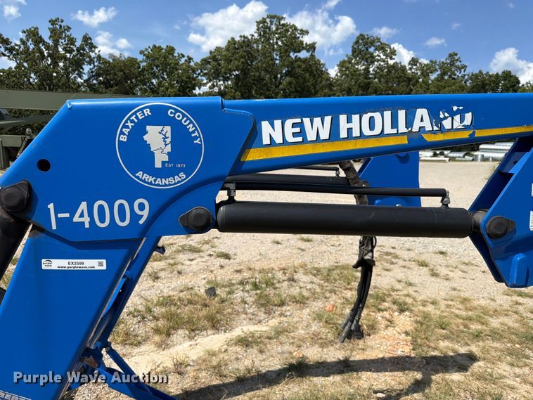 image for item EX2599 2012 New Holland 726018046 loader