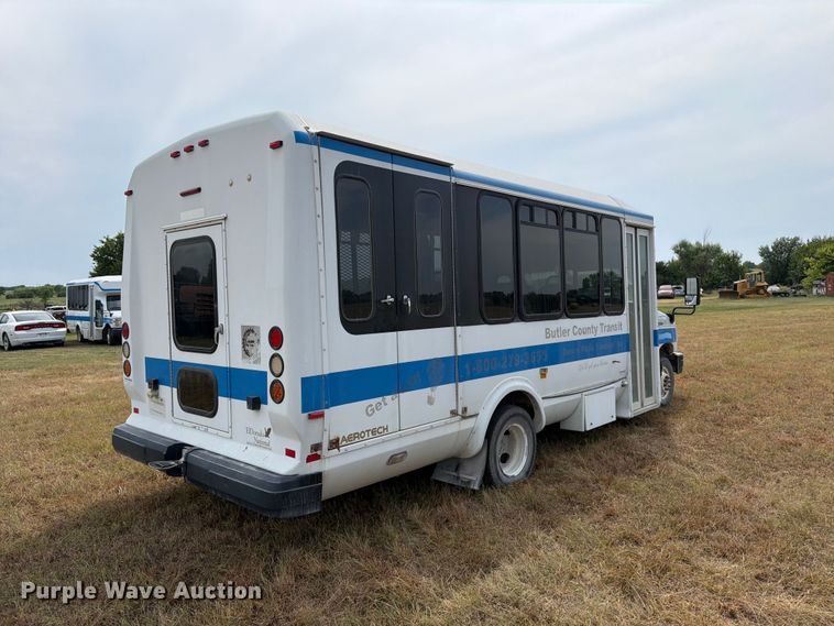 image for item EX4116 2013 Ford E450 Super Duty shuttle bus