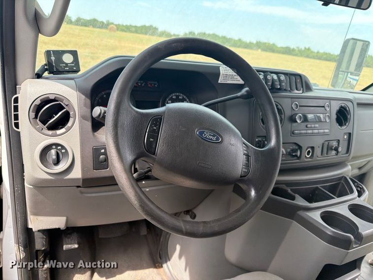 image for item EX4116 2013 Ford E450 Super Duty shuttle bus
