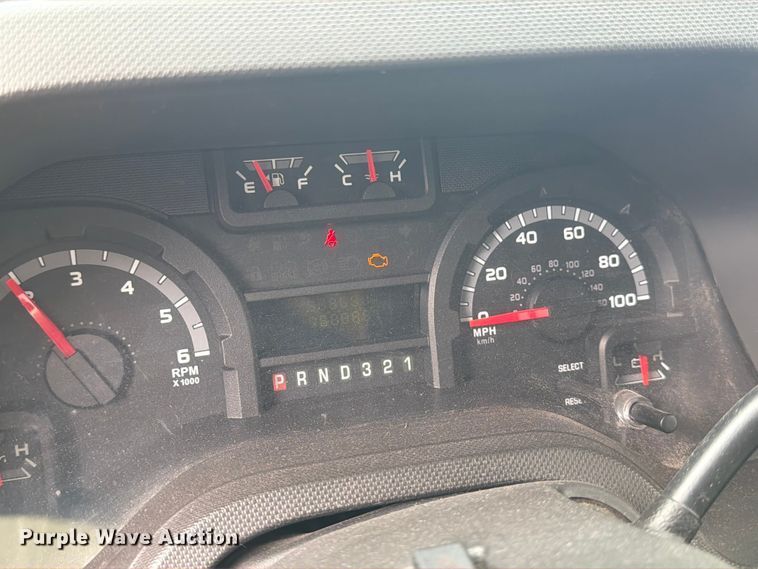 image for item EX4116 2013 Ford E450 Super Duty shuttle bus