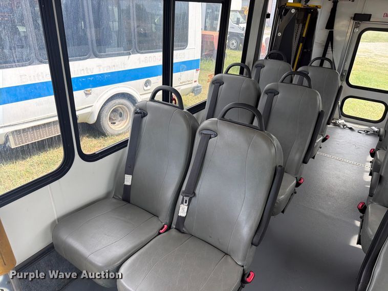 image for item EX4116 2013 Ford E450 Super Duty shuttle bus