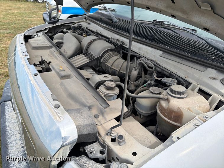 image for item EX4116 2013 Ford E450 Super Duty shuttle bus