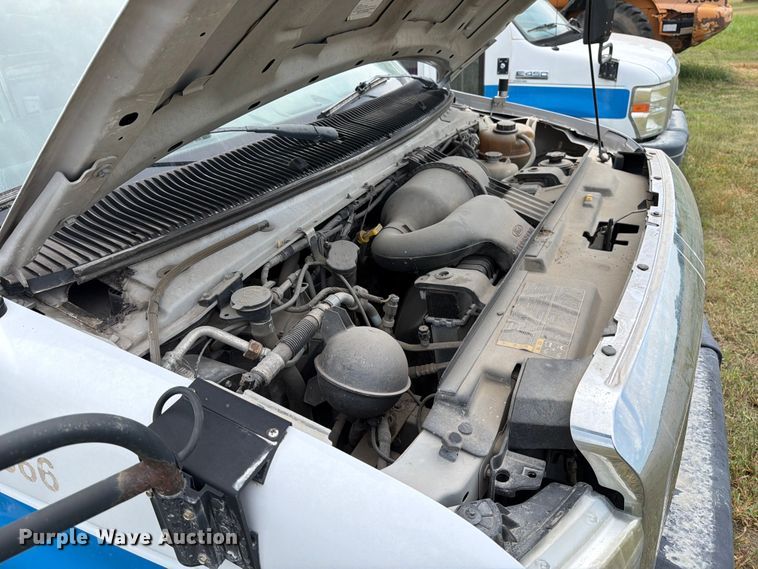 image for item EX4116 2013 Ford E450 Super Duty shuttle bus