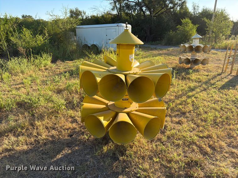 image for item EX4136 Federal Signal Corporation 2T22R warning siren