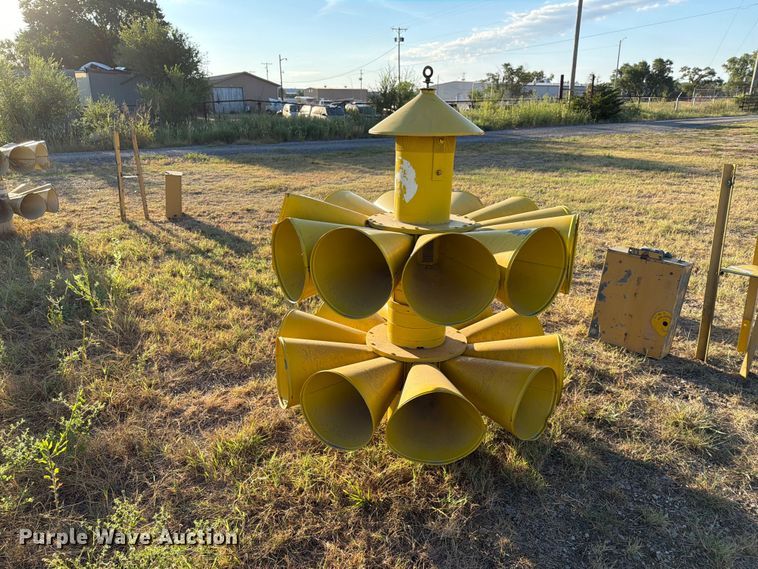 image for item EX4136 Federal Signal Corporation 2T22R warning siren