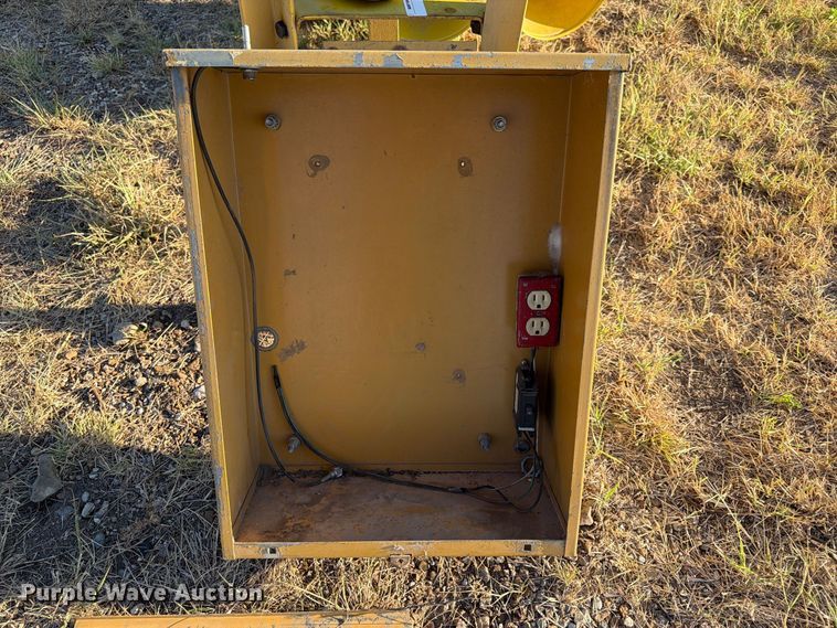 image for item EX4136 Federal Signal Corporation 2T22R warning siren