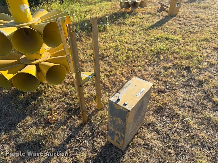 image for item EX4136 Federal Signal Corporation 2T22R warning siren