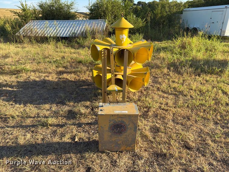 image for item EX4136 Federal Signal Corporation 2T22R warning siren