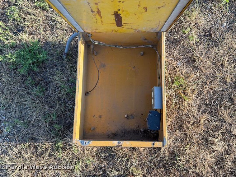 image for item EX4138 Miscellaneous electrical cabinets